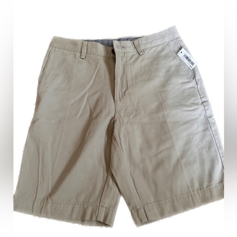 NWT Amazon Essentials Khaki Shorts Size‎ 28